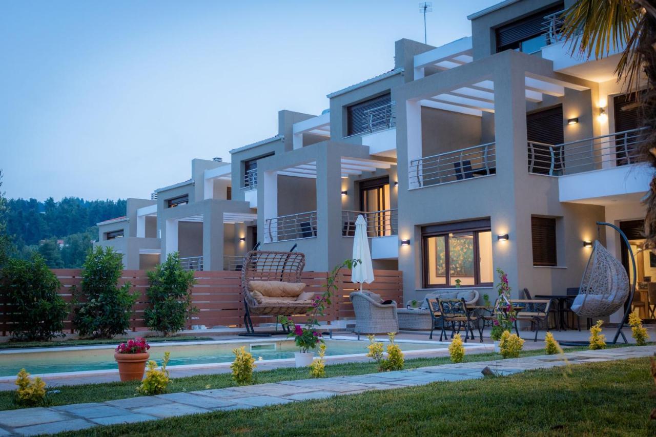 Pefkohori Golden Mountain Beach Villas Esterno foto